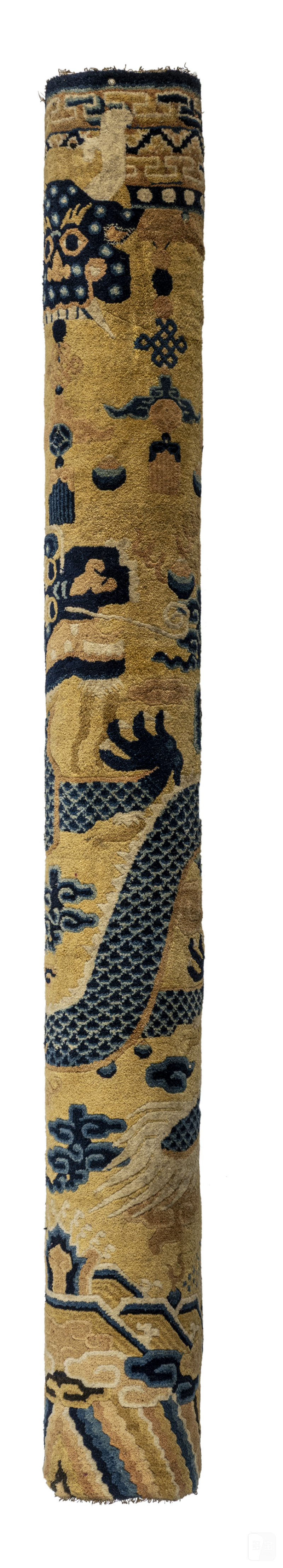 A pair of yellow-ground column carpets with dragon decoration mounted as columns - 图9